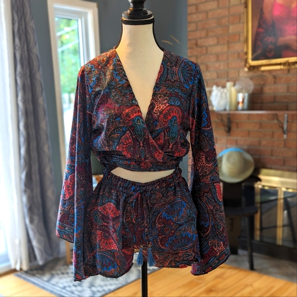 NWOT Handmade Indian Blue Paisley Long Sleeve Romper - Picture 2 of 10